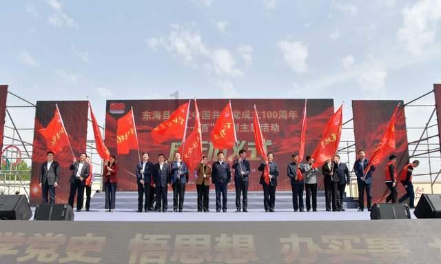 农村养牛喂青储饲料，防止牛拉稀买了啥草掺里面？多少钱一吨？游戏画面